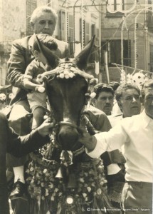 1-Festa-Madonna-del-Monte-La-processione